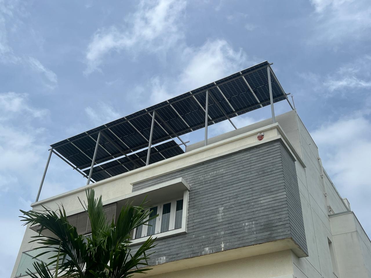 Smidzest solar rooftop solution